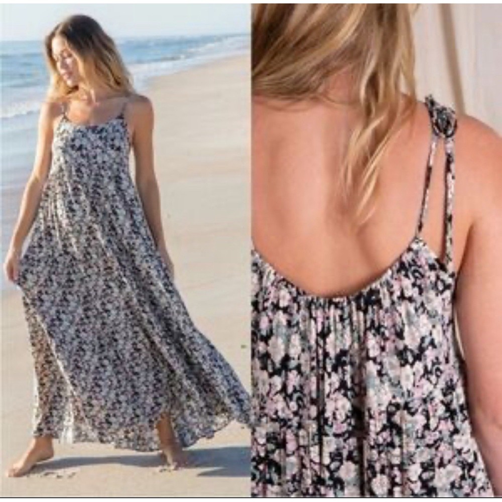 NATURAL LIFE Floral Maxi Dress - Black and Pink